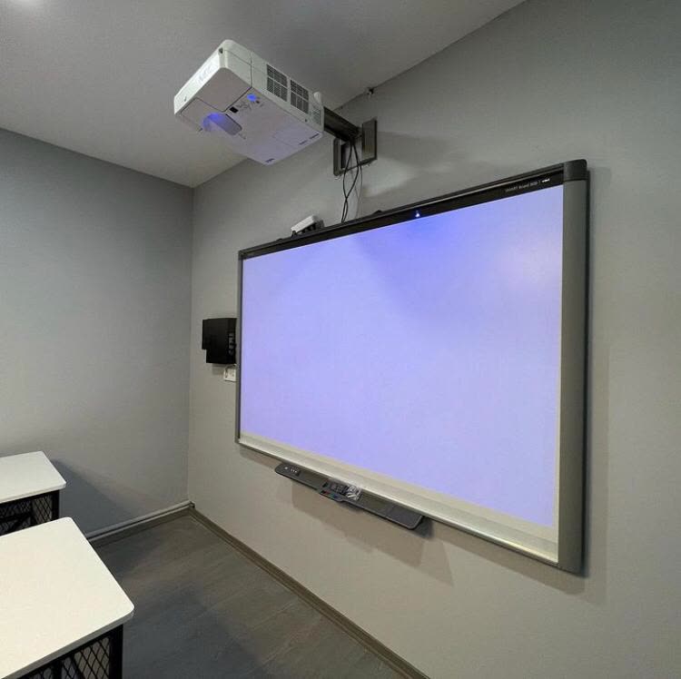 Güneşli Limit Kurs kütüphane ve çalışma alanı 16